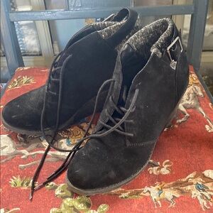 WEN Black Lace Up Boots Suede Minimalist Style